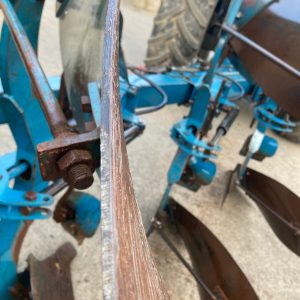 Overum 4 Furrow Plough - Image 5