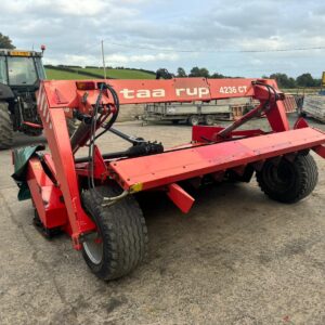 Taarup Mower Conditioner with Steel Conditioner Tines & Centre Pivot